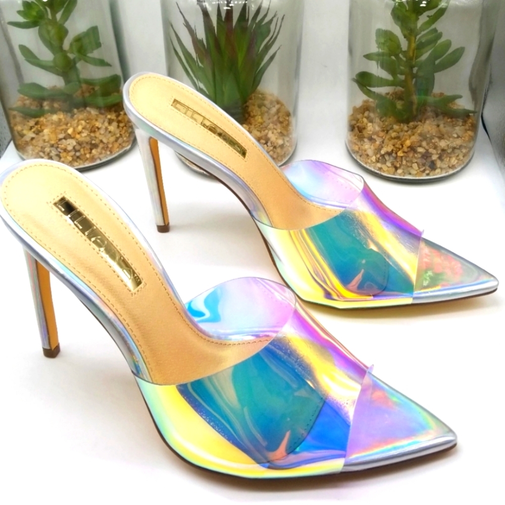 ICY-HOLOGRAM